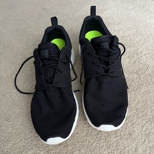 Nike Roshe 10.5